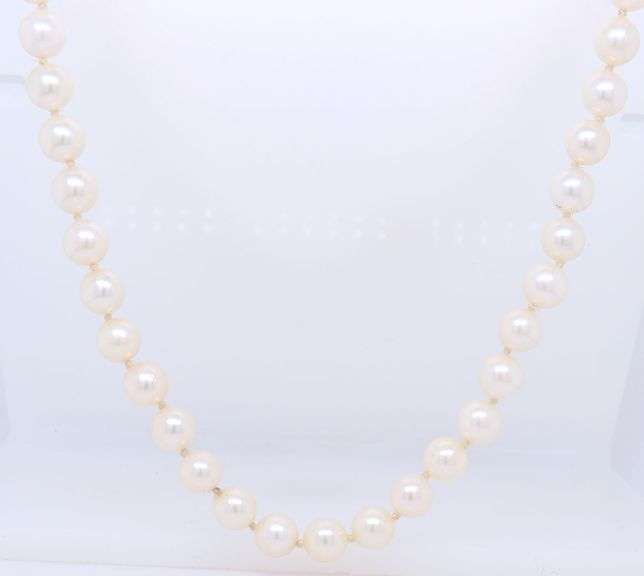 Fresh water pearl strand necklace
