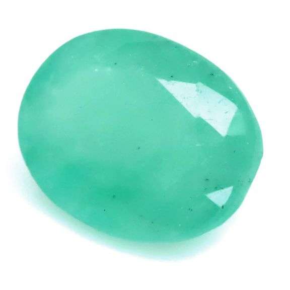 Outstanding color! 3.60ct top green Zambian Emerald!