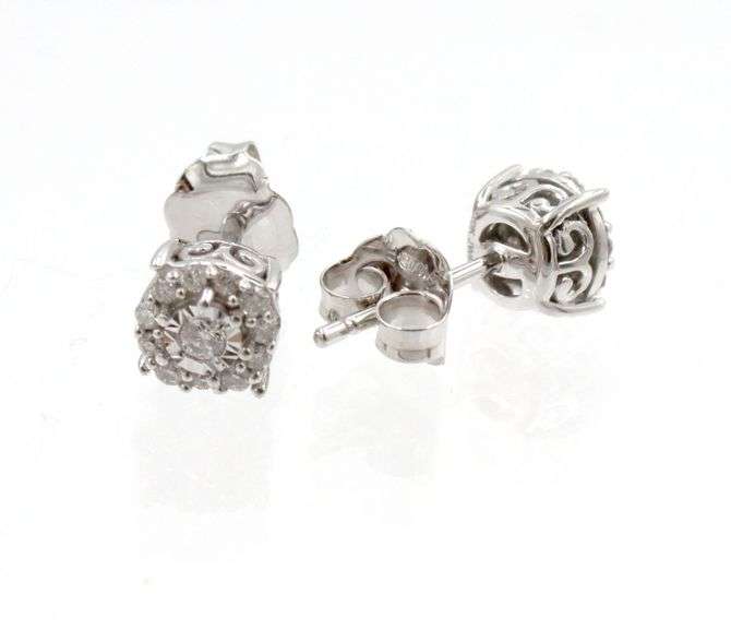 14kt White gold small diamond cluster earrings