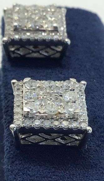 14K White Gold Round Brilliant Cut Diamond Cluster Earring
