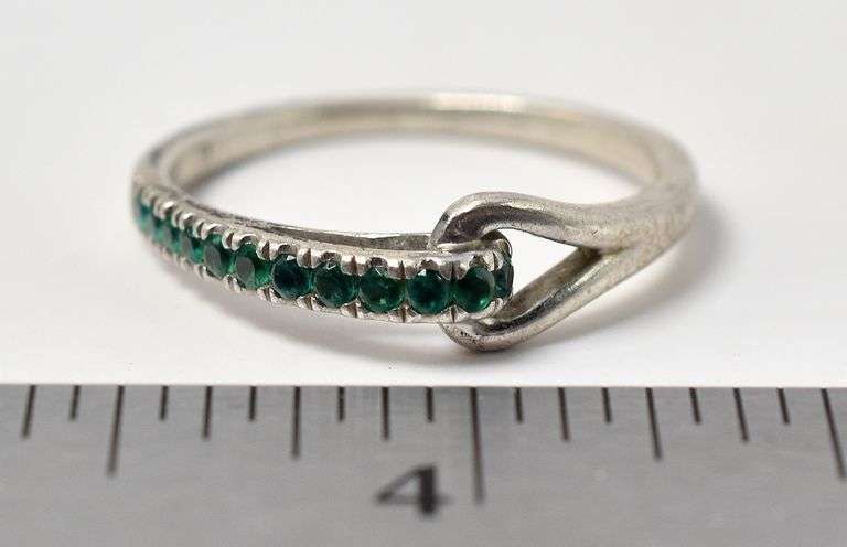 Green Cz Band Ring in Sterling Silver