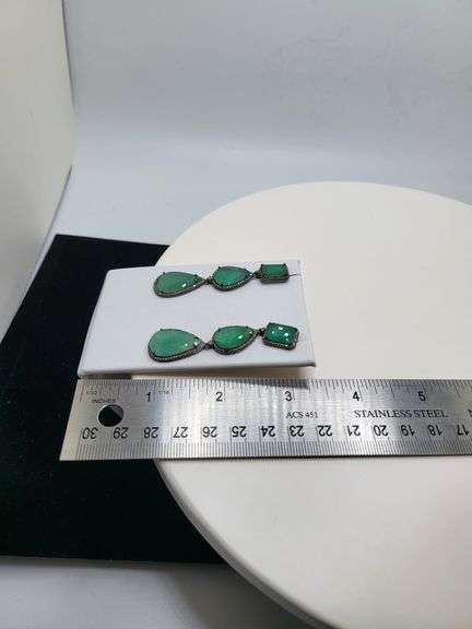 Handmade Elegant Earrings with 22.0ct Natural Colombian Emeralds & 1.00ct Diamond Accents