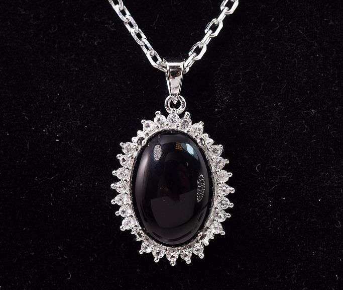 Marvelous 5.21CTS Oval Cabochon-Cut Black Onyx & 0.48CTW Colorless Sapphire Gemstone Pendant Neckla