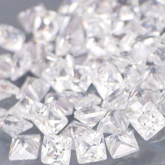 Premium princess cut 3.48ct white Zircon set!