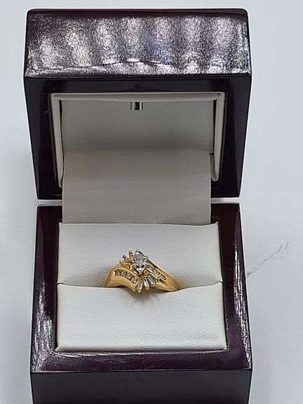 14k yellow gold diamond wedding band, size 7.5 -4.5 gr