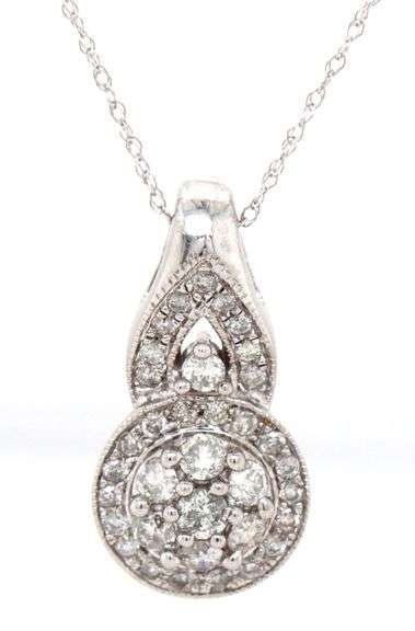 10kt White gold 0.85ctw diamond cluster pendant on chain