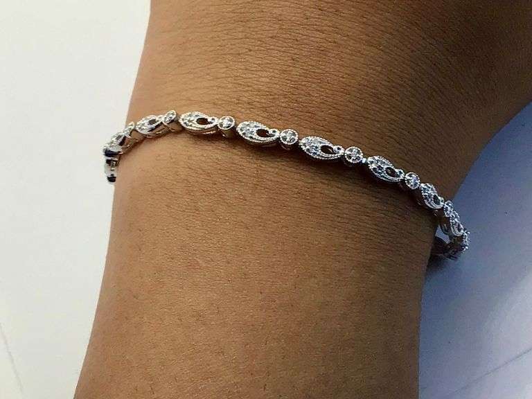 14K White Gold Antique Round Brilliant Cut Diamond Bracelet