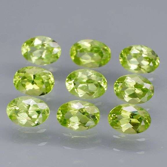 Oval cut! Untreated! Matched! 7.08ct Peridot set!