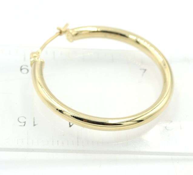 14kt Yellow gold hoop earrings