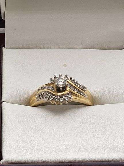14k yellow gold diamond wedding band, size 8.5 -4.9 gr