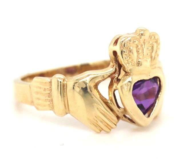 14kt Yellow gold bezel set amethyst Claddaugh ring