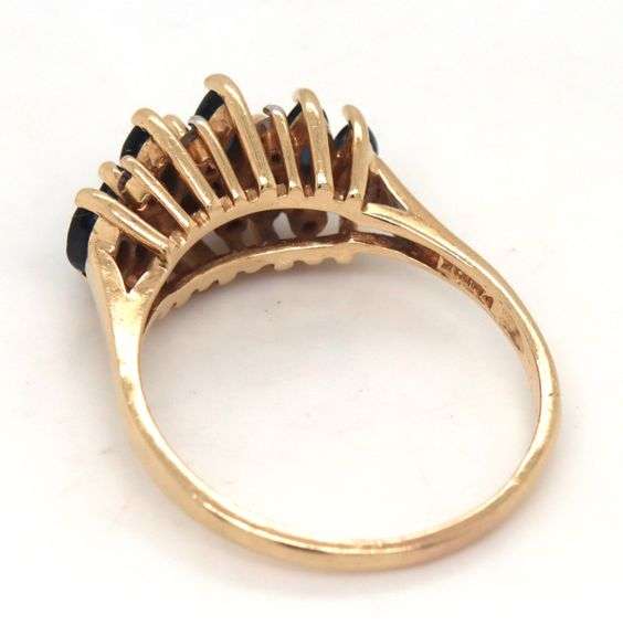 Pretty 10K YG Marquise Sapphire Ring