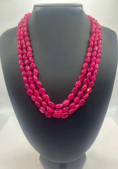 Beautiful 765.5 Cttw. Mined From The Earth 3 Strand Natural Red Ruby Necklace.