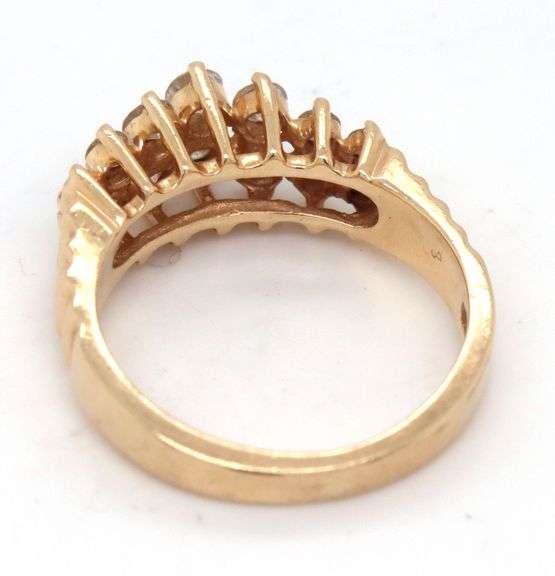 Pretty 14k YG 1/2 Ct. T.W. Diamond Pyramid Ring