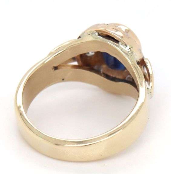 Traditional 14K YG Sapphire & Diamond Ring