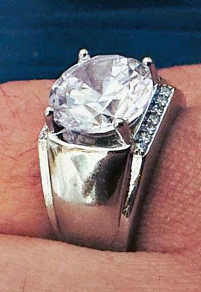 Men's 18 Kt White Gold Plate 5 Ct Lab Simulated Diamond Ring