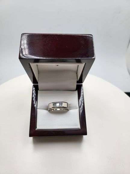 14K men's white gold diamond ring