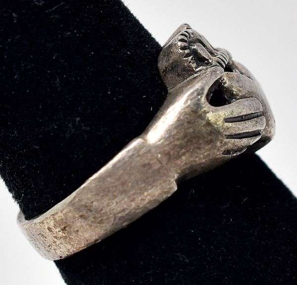 Claddagh Ring in Sterling Silver