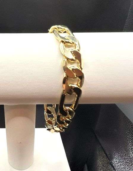 Sharp Italian 34.7 Gram 14 K Yellow Gold Plate Figaro Bracelet