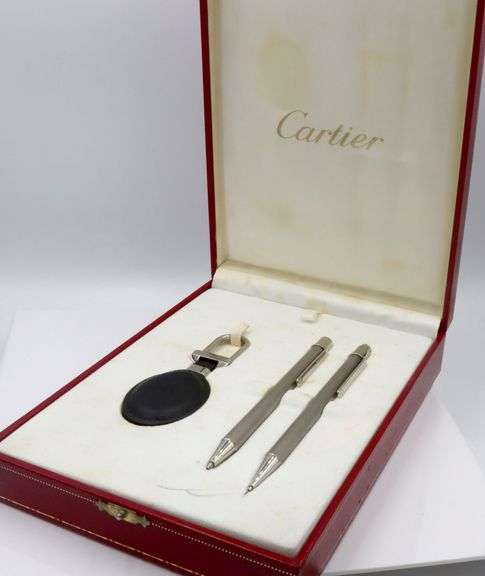 Must De Cartier pen, pencil and key chain set