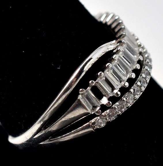 CZ Gemstone Ring in Sterling Silver
