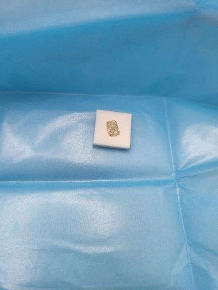 High quality Fancy yellow Diamond - 1.10 CT lab grown Fancy yellow diamond
