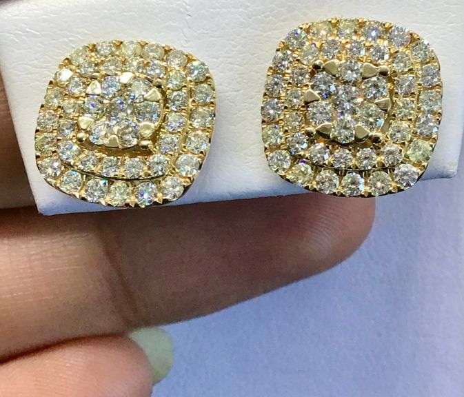 14K Yellow Gold Round Brilliant Cut Diamond Cluster Earring