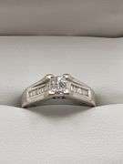 14k white gold diamond wedding band, size 7 -4.0 gr