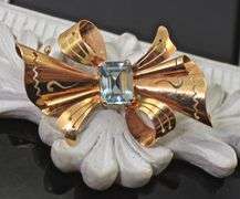 Mid Century Vintage 18K Rose Gold & Aqua Brooch
