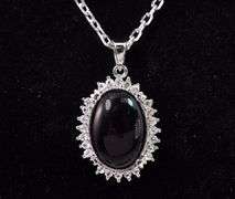 Marvelous 5.21CTS Oval Cabochon-Cut Black Onyx & 0.48CTW Colorless Sapphire Gemstone Pendant Neckla