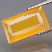 Glistening 2.69ct natural golden Fire Opal