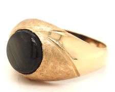Estate 14K YG Man's Black Star Sapphire Ring