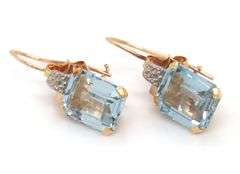 Vintage 14kt yellow gold aquamarine and diamond accent earrings