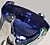 Magnificent 3.4 ctw oval shape Tanzanite