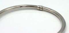 Easy to Wear 14K WG Hinged Bangle Bracelet