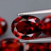 Outstanding color! 7.20ct real ruby red Garnet set!!