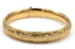 Pretty Patterned 14k yellow gold Opening Bangle