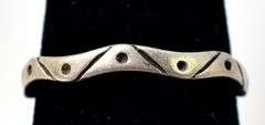 Thin Band Ring with Pattern in Sterling Silver