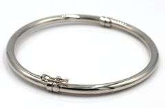 Easy to Wear 14K WG Hinged Bangle Bracelet