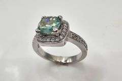 14 Kt White Gold Plated Sparkling 2.5 Ct White Ice Green Lab Simulated Diamond Ring