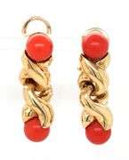 Vintage 18kt yellow gold double coral drop earrings