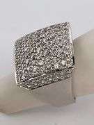 CERTIFIED 18K WHITE GOLD DIAMOND RING