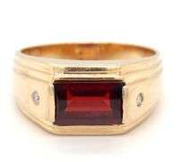 Tasteful Man's 14zk yg Ring with Rectangular Garnet