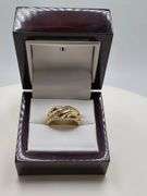 Very nice men's 14k yellow gold & diamonds band