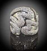 Contemporary High-End 18K White Gold Diamond Ring
