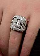 Contemporary High-End 18K White Gold Diamond Ring
