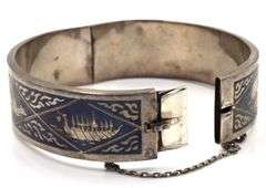 Vintage 1950s Siam sterling silver and niello Enamel hinged bangle