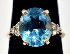 Amazing 14K Yellow Gold Blue Topaz Gemstone and Diamond Ring