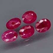 Collectors 5.33ct PIGEONS BLOOD Burmese Ruby set!!!