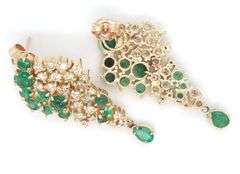 16kt Yellow gold 3.25ctw Emerald and top light brown diamond dangle earrings